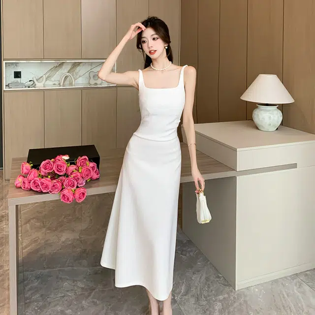 小菊川栗 纯色方领简约长款吊带连衣裙 女款 白色