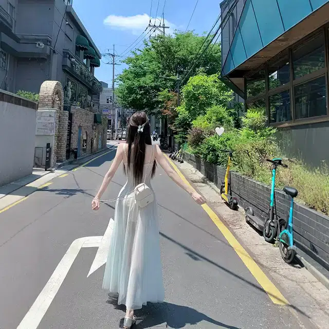 小菊川栗 时尚舒适百搭吊带连衣裙 女款 浅蓝