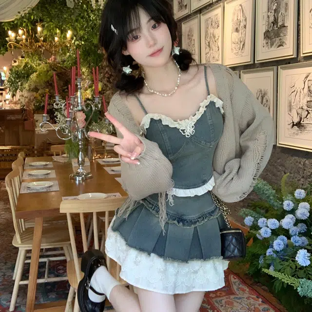 小菊川栗 学院风时尚休闲潮流甜辣穿搭绘漫甜酷辣妹风牛仔花边吊带上衣剪花拼接半裙裙装套装 女款