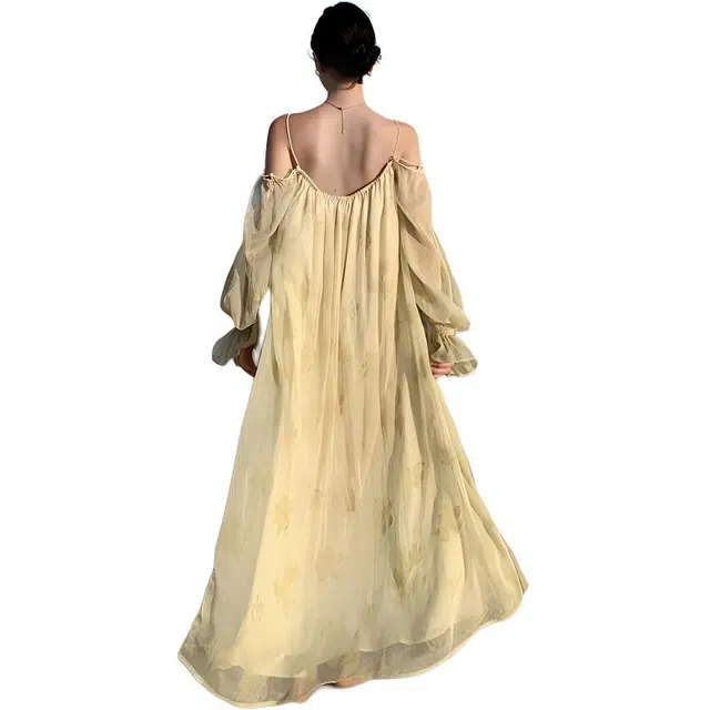 小菊川栗 时尚简约百搭舒适方领修身吊带连衣裙 女款 黄色