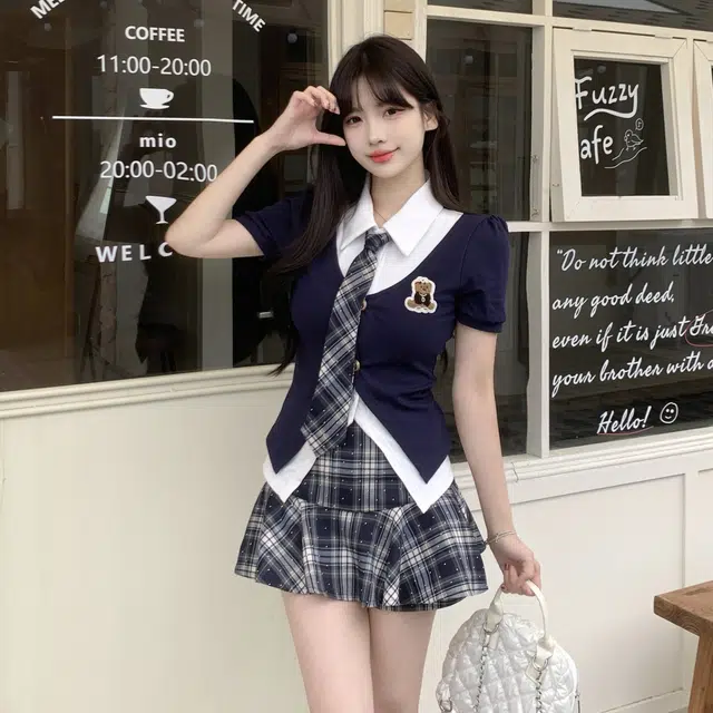 小菊川栗 美式复古学院风时尚显瘦薄荷漫波显瘦假两件上衣格纹短裙裙装套装 女款 藏蓝色