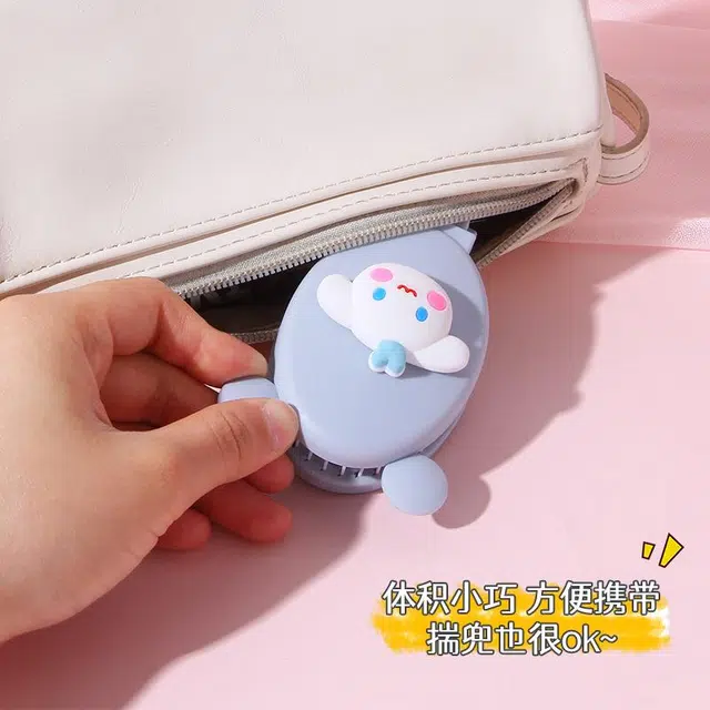 顽顽卡通便携折叠一体按摩梳子宿舍家用少女迷你随身按摩造型梳子化妆镜