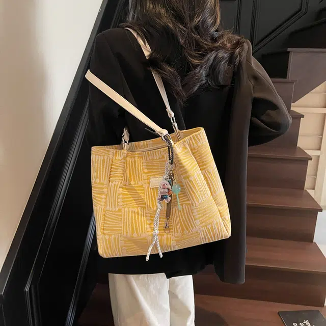 雅鹿 春夏褶皱质感旅行包小众简约时尚通勤 布 斜挎手提单肩包 女款 黄色/蓝色/绿色/咖啡色