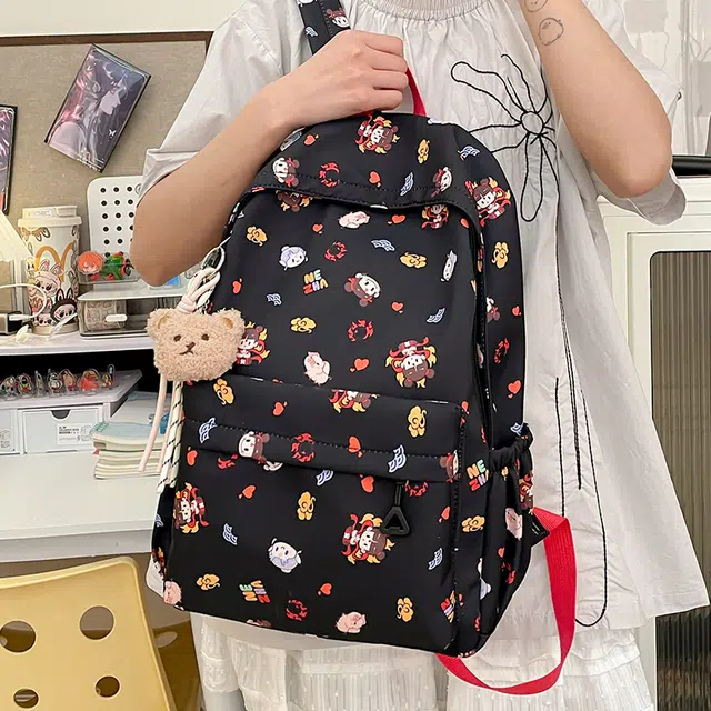 雅鹿 哪吒印花双肩女生学生背包卡通可爱小众大容量轻便旅游简约 尼龙 双肩包 常规 男女同款情侣款 黑色/白色/蓝色/粉色