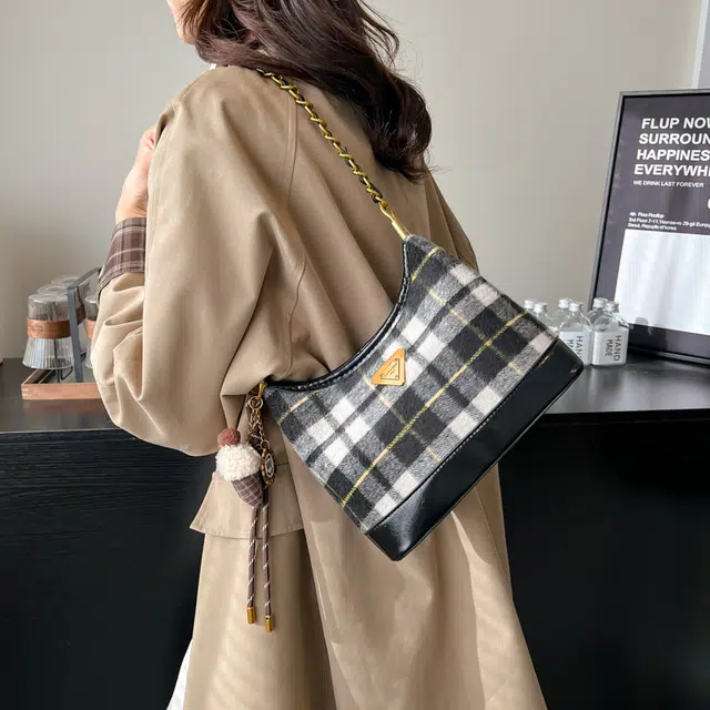 雅鹿 小众休闲简约日常通勤时尚百搭 毛呢 单肩包 常规 女款 黑色/棕色