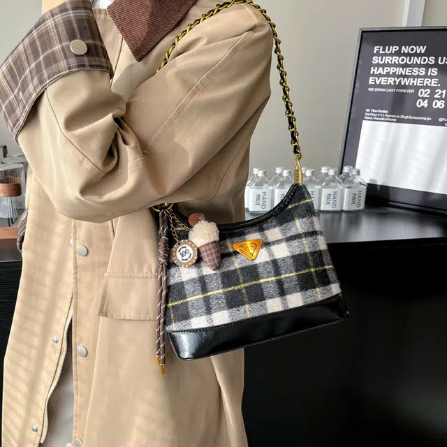雅鹿 小众休闲简约日常通勤时尚百搭 毛呢 单肩包 常规 女款 黑色/棕色