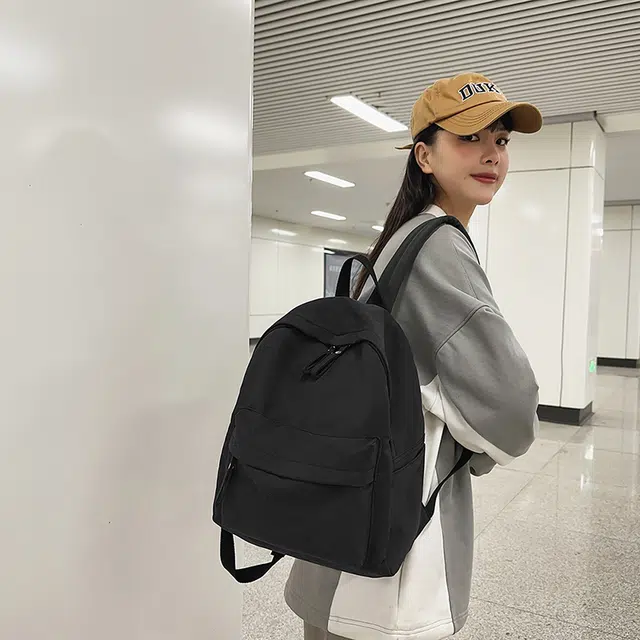雅鹿 日韩系纯色极简风无印初高中大学生书包轻便旅行 尼龙 双肩包 男女同款情侣款 多色