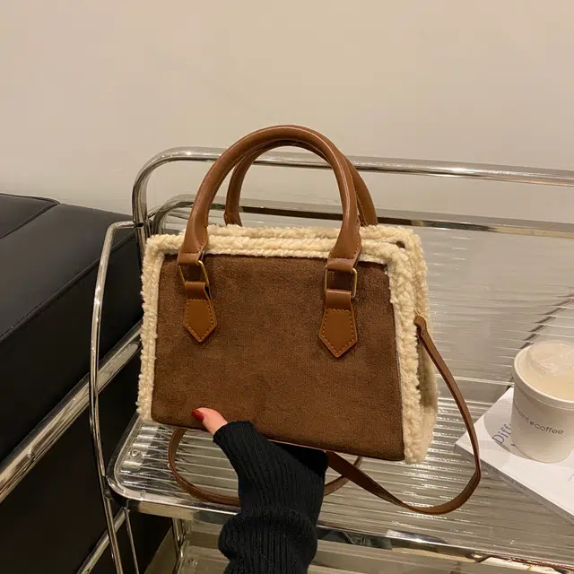 雅鹿 秋冬高级感羊羔毛磨砂托特包时尚简约气质小众拼接毛绒通勤出游包 丝绒 手提包单肩斜挎包 常规 女款 咖色/棕色/黑色/红色