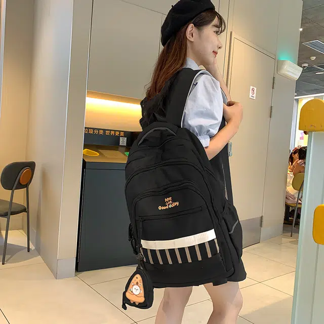 雅鹿 日系撞色钢琴键设计小众时尚 尼龙 双肩包 女款 多色