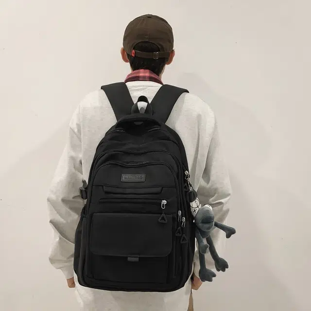 雅鹿 春夏季高颜值日系纯色大容量轻便书包小众简约休闲百搭通勤旅游电脑背包 尼龙 双肩包 男女同款情侣款 多色