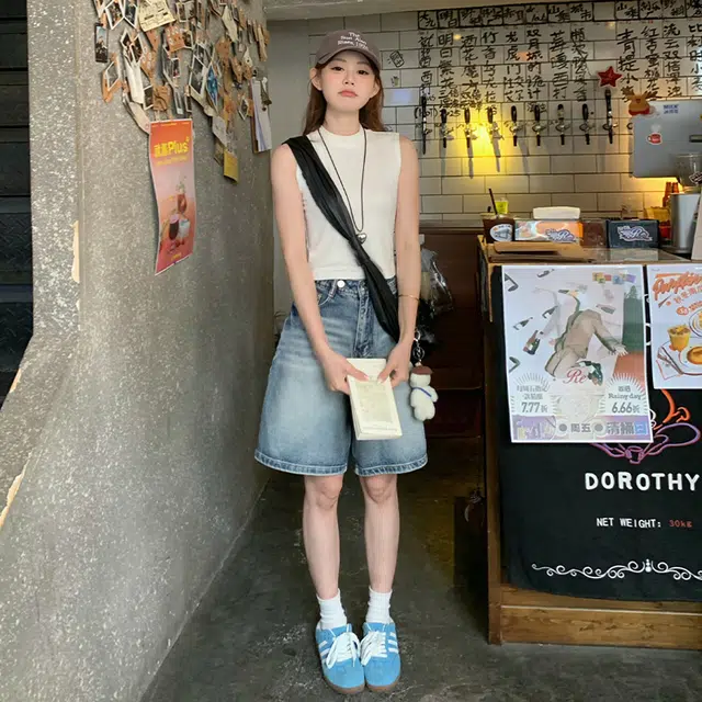MISS FLY T