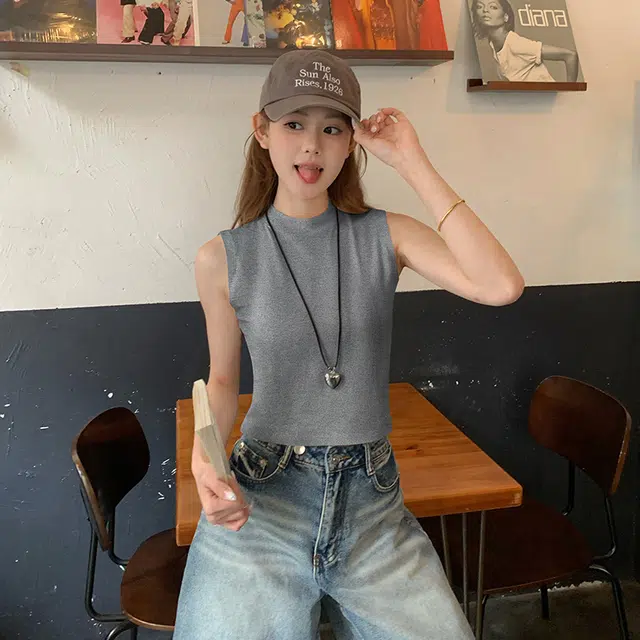 MISS FLY T