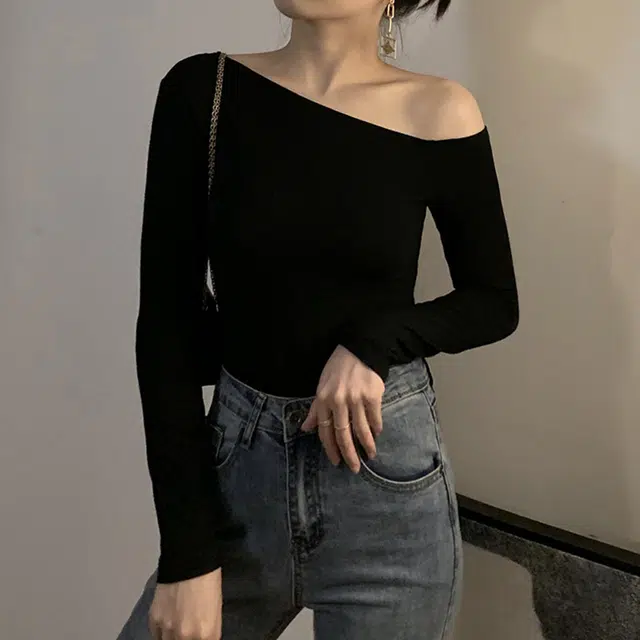 MISS FLY T