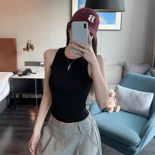 MISS FLY T