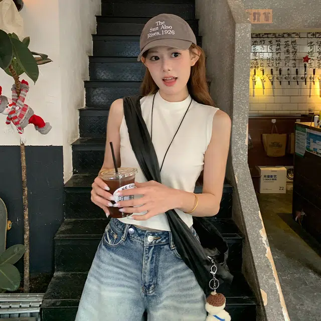 MISS FLY T