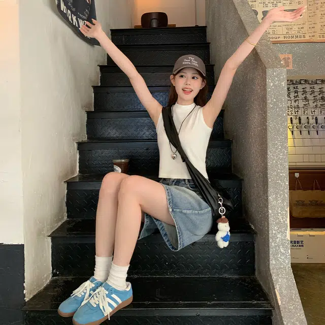 MISS FLY T