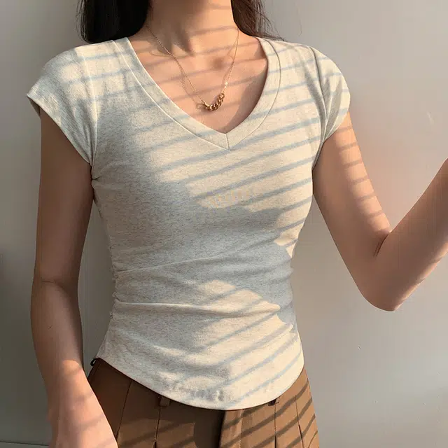 MISS FLY V T