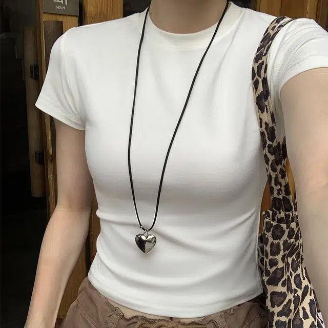 MISS FLY T