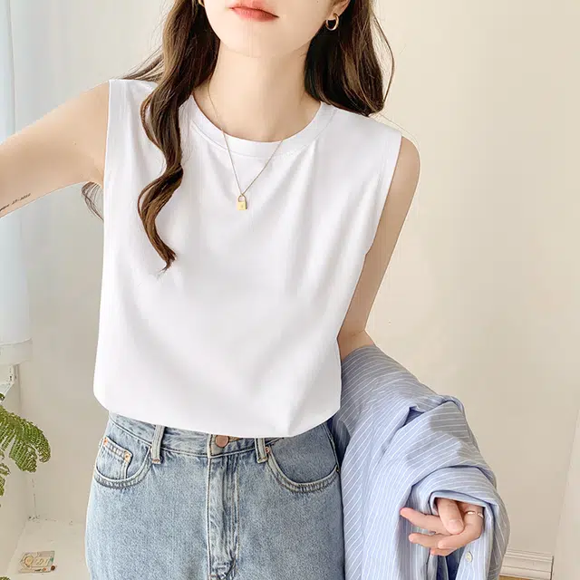 MISS FLY T