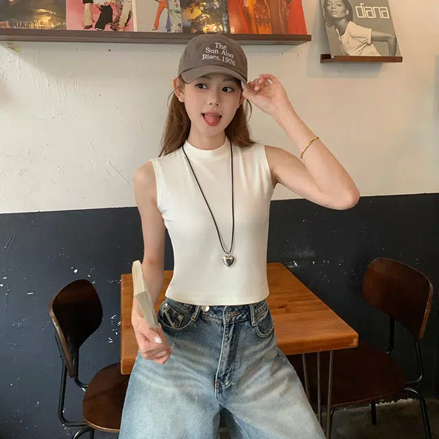 MISS FLY T