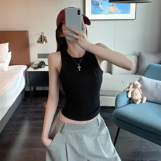 MISS FLY T