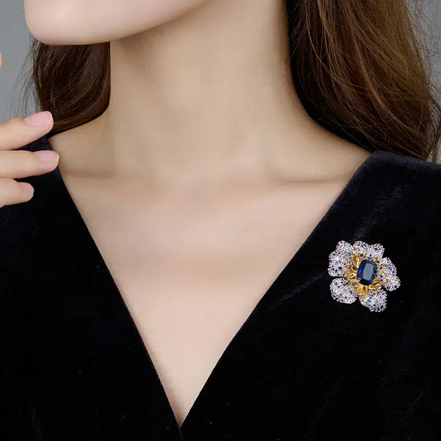 VIOLET