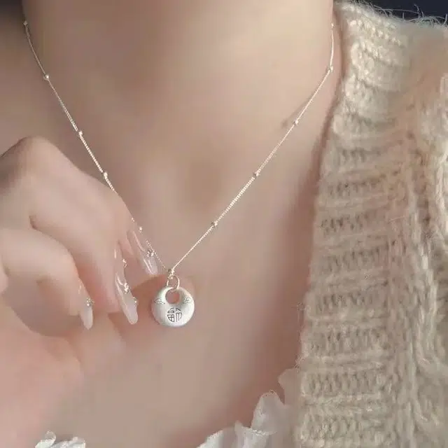 s999
