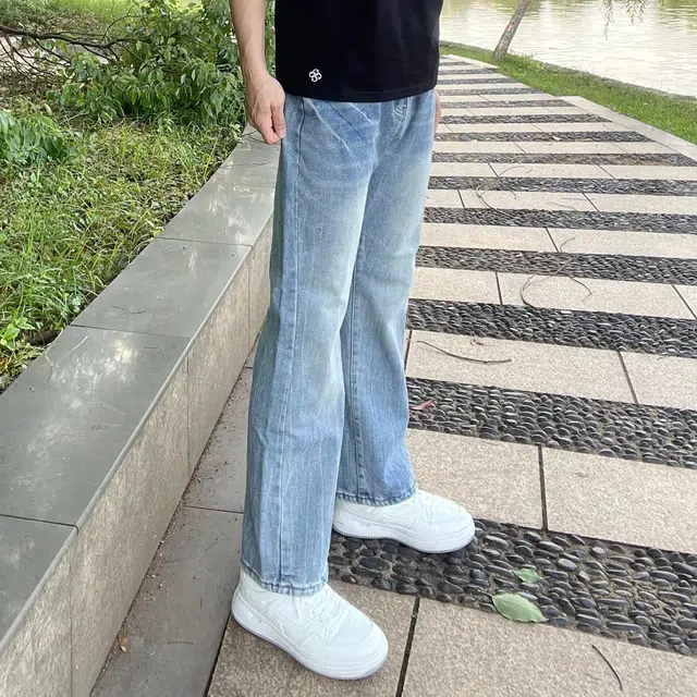 DOENU ins