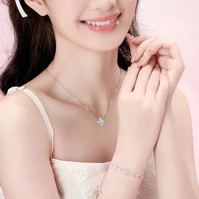 S925
