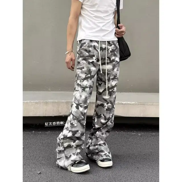 木木兔 秋季高街原版质量直筒休闲运动学生高级感显瘦显高牛仔裤 男款