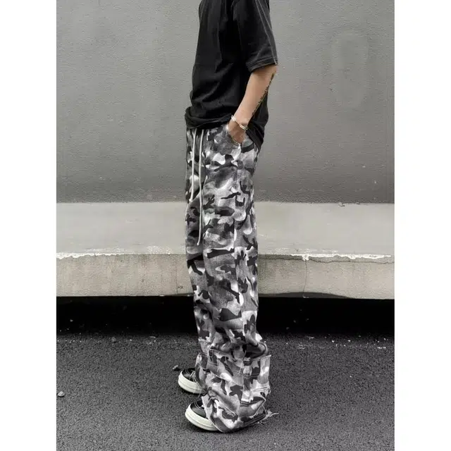 木木兔 秋季高街原版质量直筒休闲运动学生高级感显瘦显高牛仔裤 男款