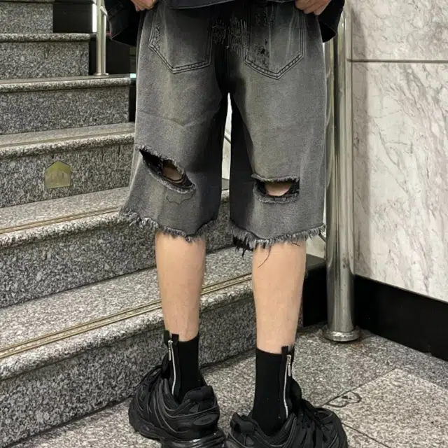 木木兔 美式做旧破洞男士潮牌休闲百搭时尚小众宽松直筒五分裤牛仔短裤 男款