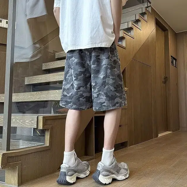 木木兔 潮流休闲透气时尚简约轻便学生设计感美式复古迷彩牛仔短裤 男款