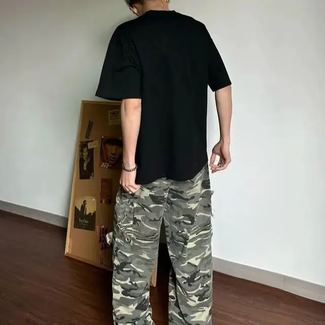 PAINT STAIN T