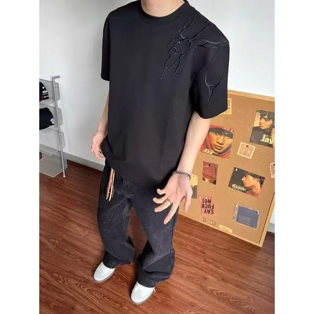 PAINT STAIN T