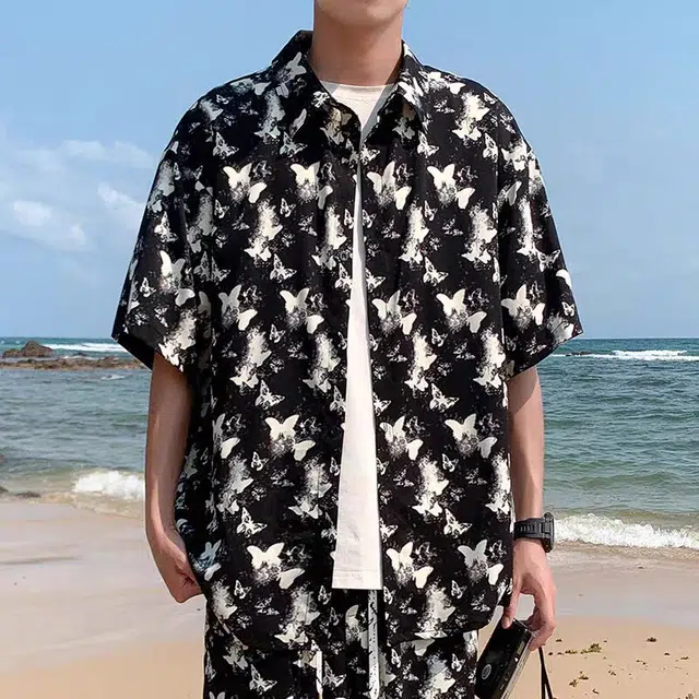木木兔 百搭日系宽松蝴蝶满印休闲时尚简约轻便垂感短袖衬衫 男款