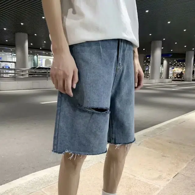 木木兔 美式复古毛边设计感男士高街破洞潮牌休闲时尚百搭宽松五分裤牛仔短裤 男款