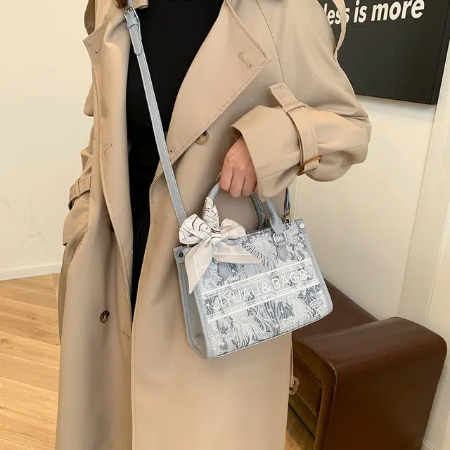 ROSEDAWN tote PU
