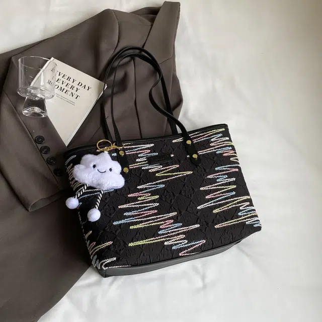 ROSEDAWN Tote