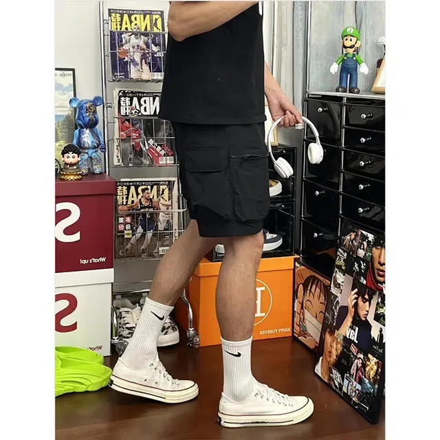 黑马漫画 美式机能多口袋工装夏季薄款潮牌宽松户外速干五分休闲短裤 男女同款