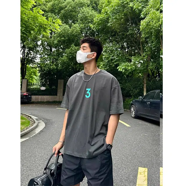 黑马漫画 薄款纯色百搭舒适休闲短裤 男女同款 乌黑