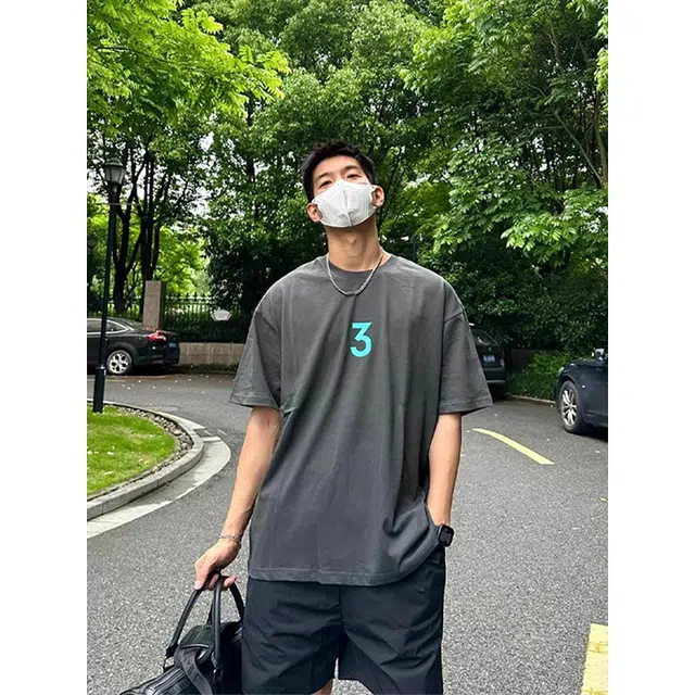 黑马漫画 薄款纯色百搭舒适休闲短裤 男女同款 乌黑