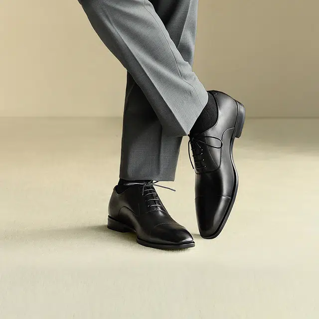 THOM WILLS Oxford Thick Sole Black