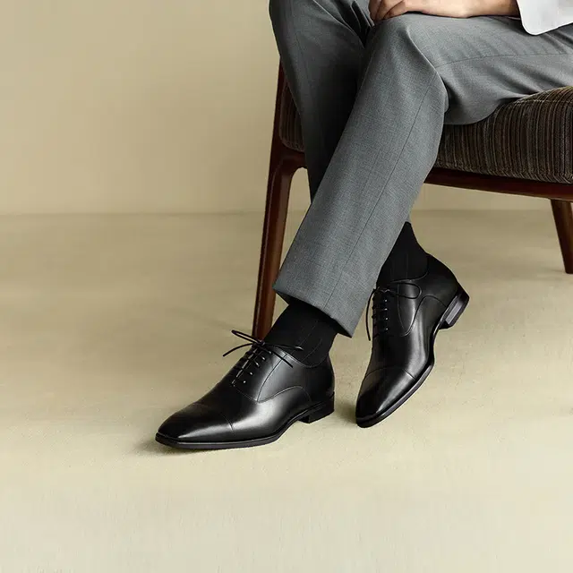 THOM WILLS Oxford Thick Sole Black