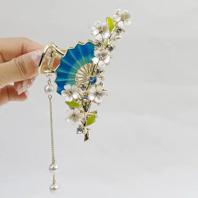 彤彤兔 高级感新中式扇形流苏抓夹超仙铃兰花后脑勺大号盘发鲨鱼夹 锌合金 发夹 女款