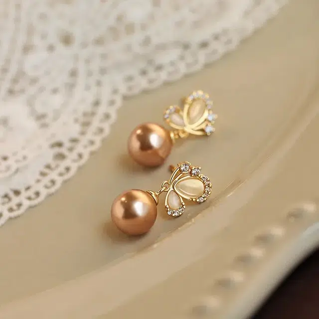 彤彤兔 法式轻奢春夏高级感香槟色耳环气质蝴蝶耳饰品#好运 合金树脂 耳钉 女款