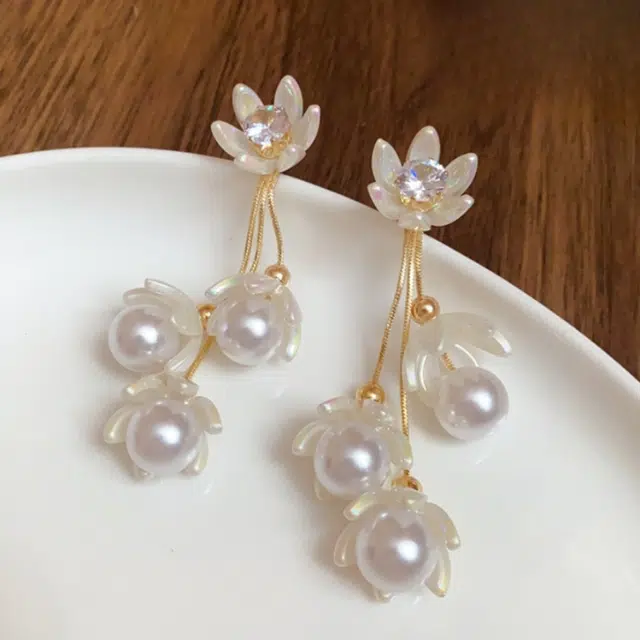 彤彤兔 法式花朵流苏耳环轻奢高级感时尚百搭简约耳饰女 合金树脂 耳钉 女款