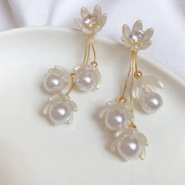 彤彤兔 法式花朵流苏耳环轻奢高级感时尚百搭简约耳饰女 合金树脂 耳钉 女款