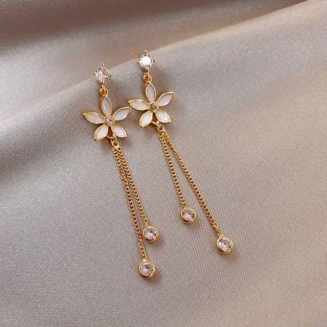 彤彤兔 韩系小雏菊耳坠女小众设计感潮流气质花朵流苏耳饰品 合金 耳环 女款