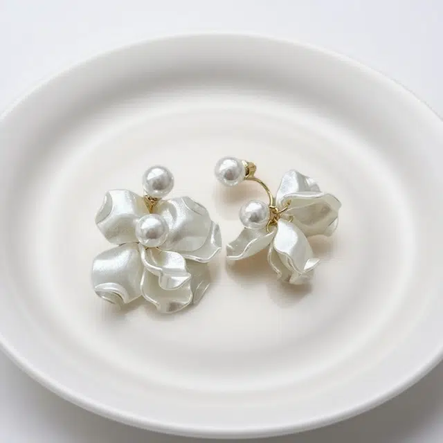 彤彤兔 法式花朵耳钉女两戴流苏独特设计高级感气质耳饰品 合金树脂 耳环 女款